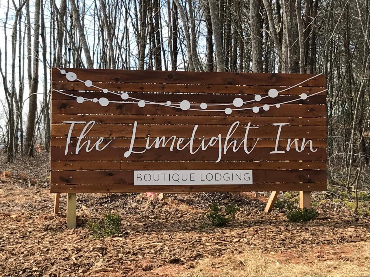 דלונגה The Limelight Inn מראה חיצוני תמונה